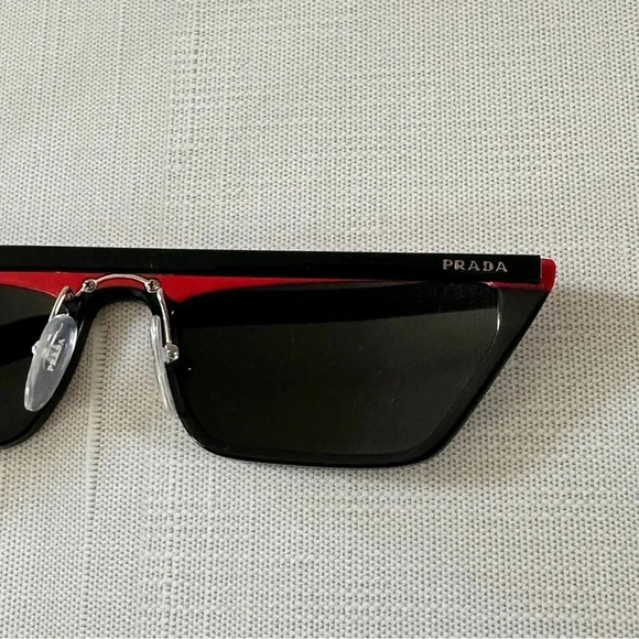 Prada Ultravox Special Collection - Picture 5 of 5